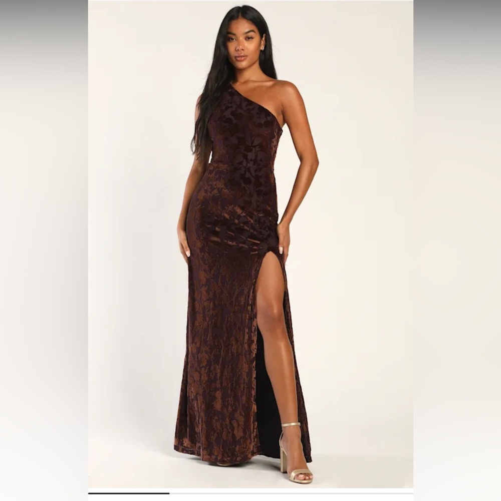 LULUS Marvelous Moi Dark Plum Burnout Velvet One-Shoulder Maxi Dress - NWT